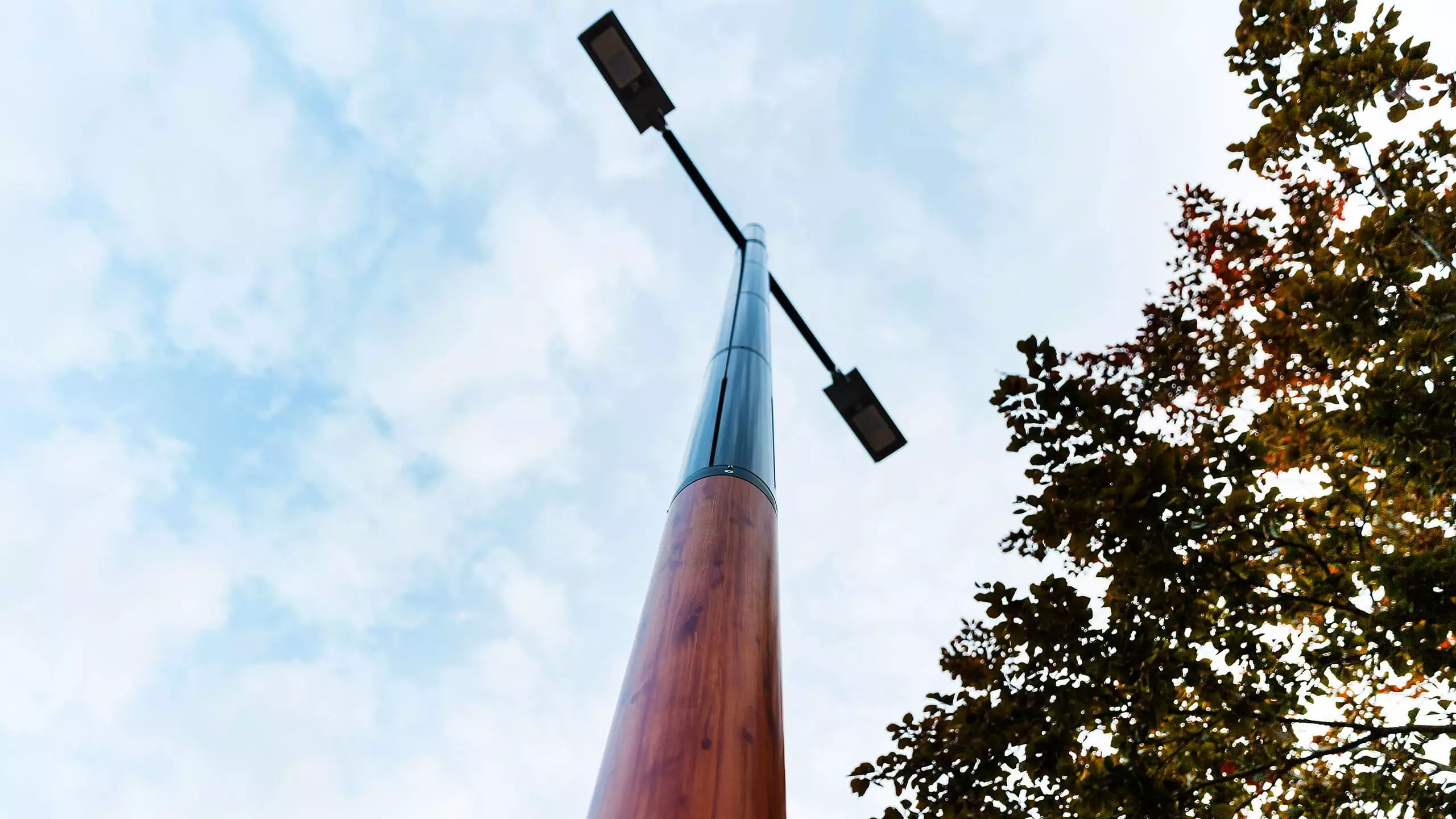 Intelligente Solar Parkplatzbeleuchtung von Soluxio, installiert in Tilburg, Niederlande. 